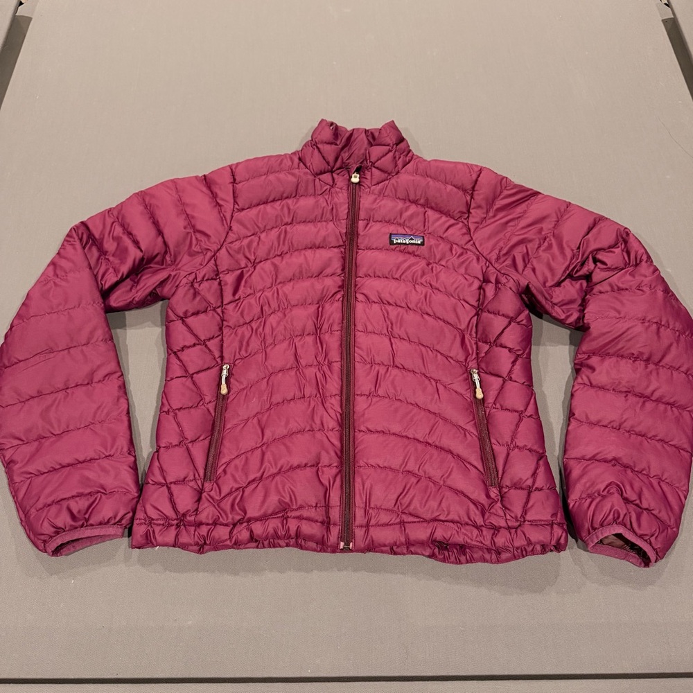Patagonia Women's Puffer Jacket - Burgundy